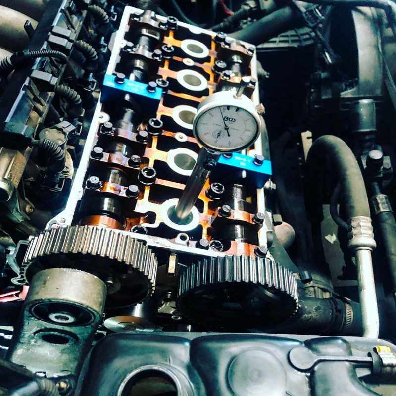 Calado de distribución Lancia Kappa 2.0 en Talleres Llanos