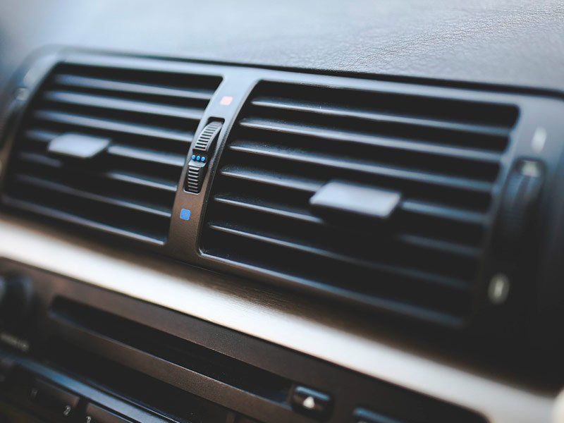 Climatización y aire acondicionado para el automóvil en Talleres Llanos