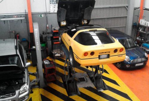 Mantenimiento de coches multimarca en Talleres Llanos