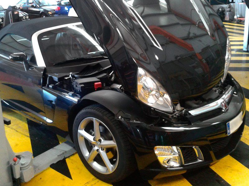 Oferta de cambio de aceite para motor y filtros Talleres Llanos